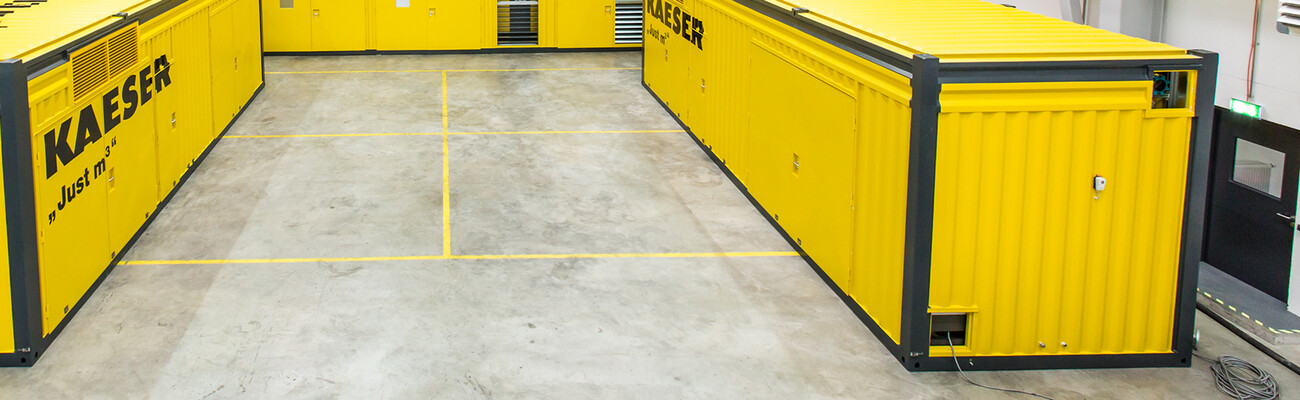 Τρεις σταθμοί κοντέινερ πεπιεσμένου αέρα της Kaeser Kompressoren στο Linz.